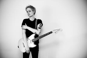 MO KENNEY