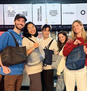 Pants into Carry: Bag Upcycling Workshop