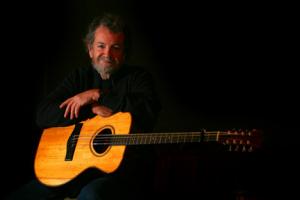 Andy Irvine with special guest Mark Dignam