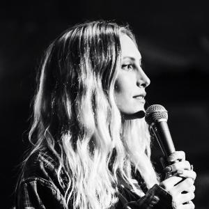 Red Eye Comedy Presents: Elle Orlando