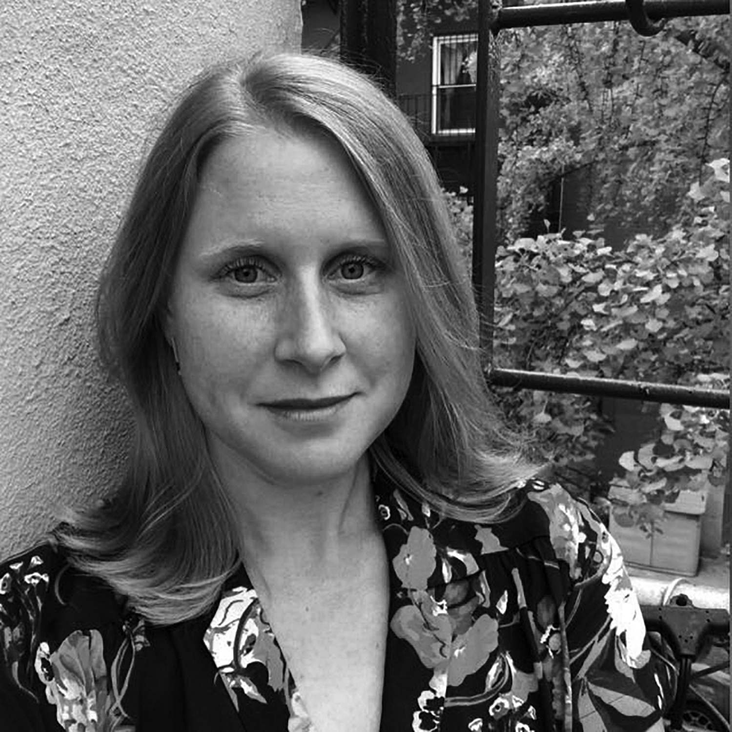 Sarah Stacke headshot