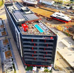 CAPE TOWN SURVIVOR US/SA CAST MEET AND GREET