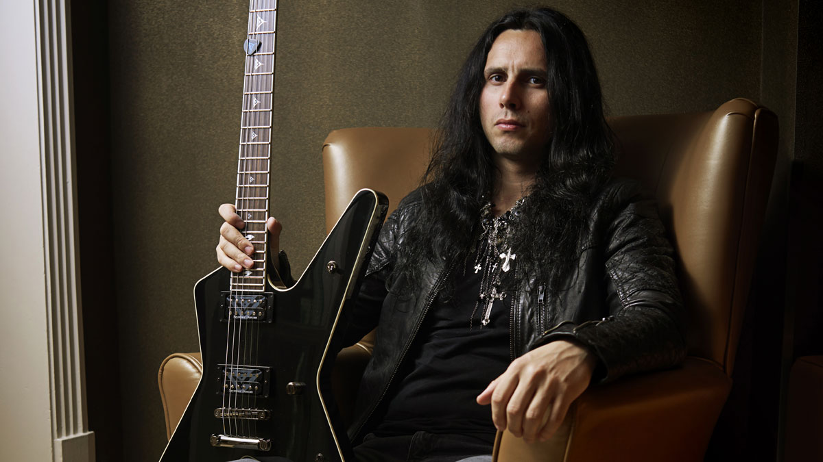 ozzy osbourne live gus g